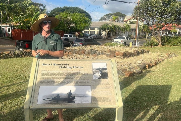 Historic Walking Tour in Kihei Maui with Local Guide — photo 9