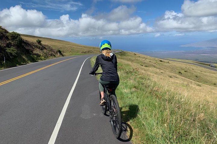Haleakala Downhill Bike Tour Self-Guided Ride with Maui Sunriders
