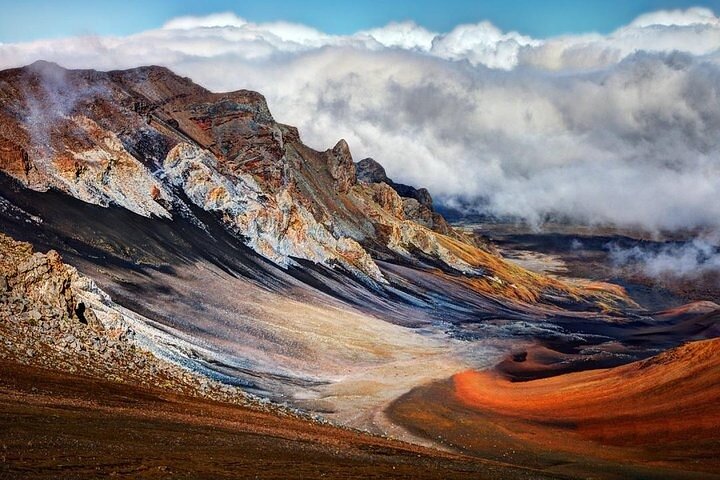 Maui Haleakala Self Paced Downhill Bike Tour with Mountain Riders