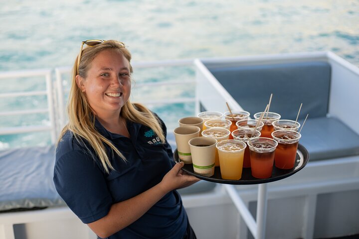 From Ma'alaea Harbor: Sunset Dinner Cruise Aboard the Quicksilver