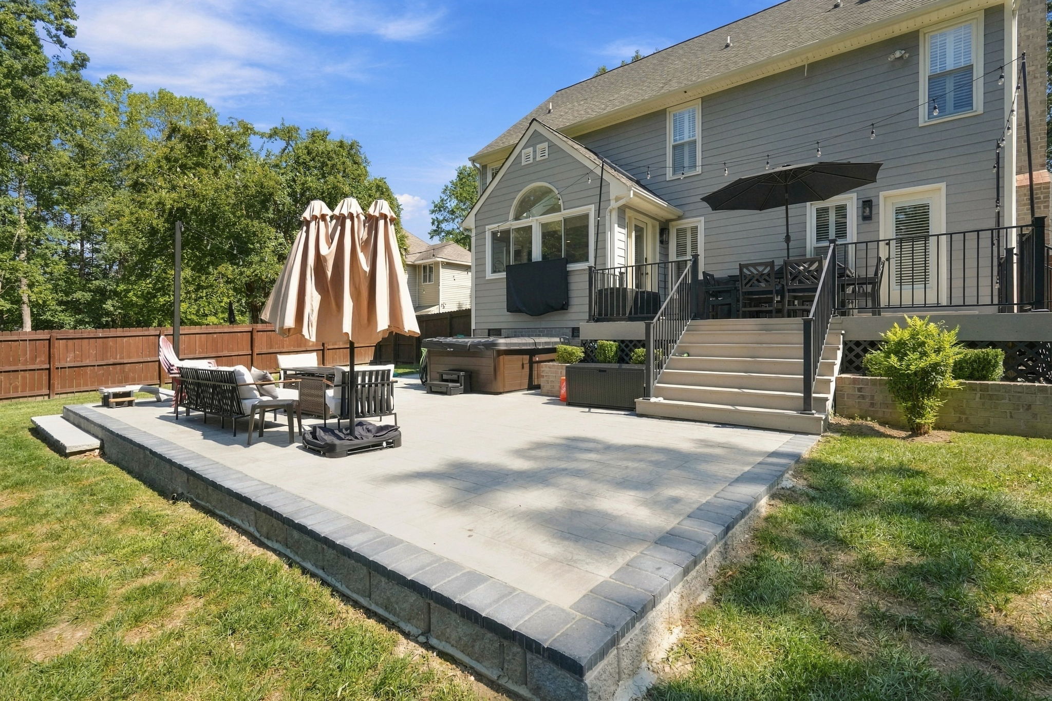 Private Half-Acre Retreat in Dover Hunt