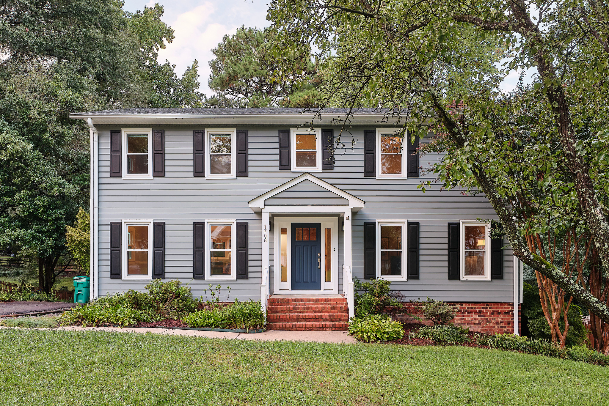 Suburban Sanctuary in the West End