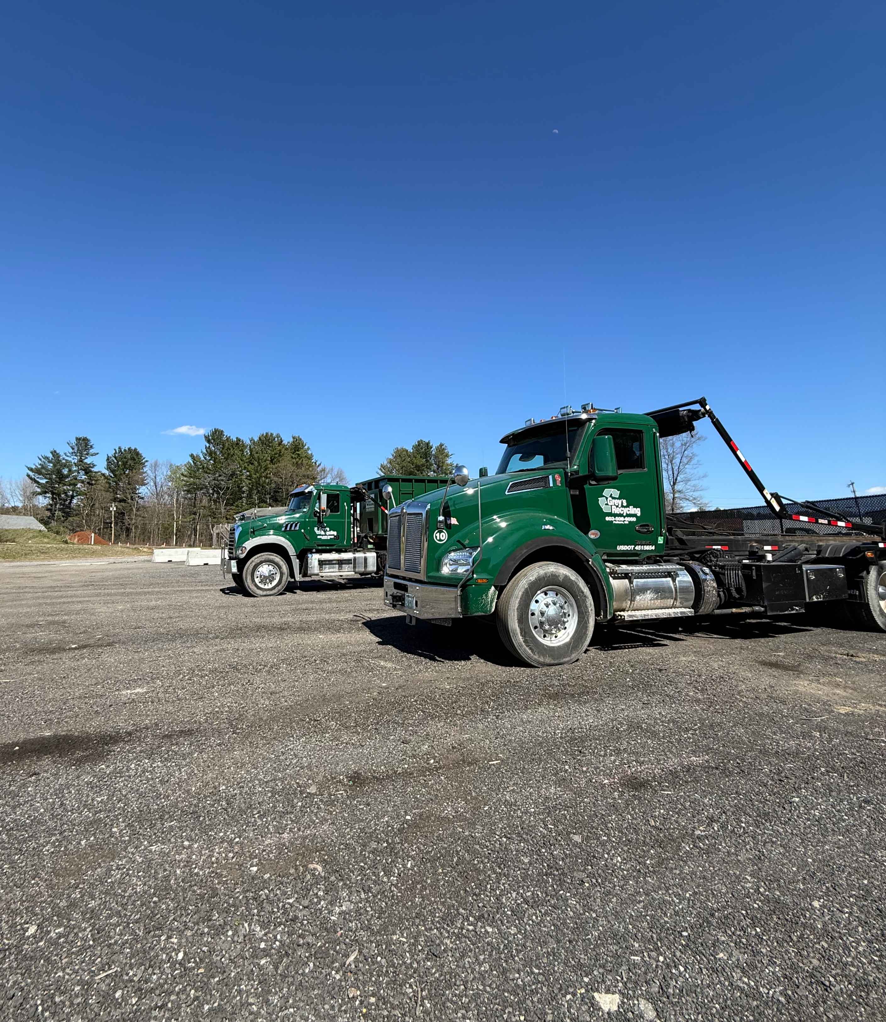 Grey’s Recycling roll-off dumpster ready for delivery