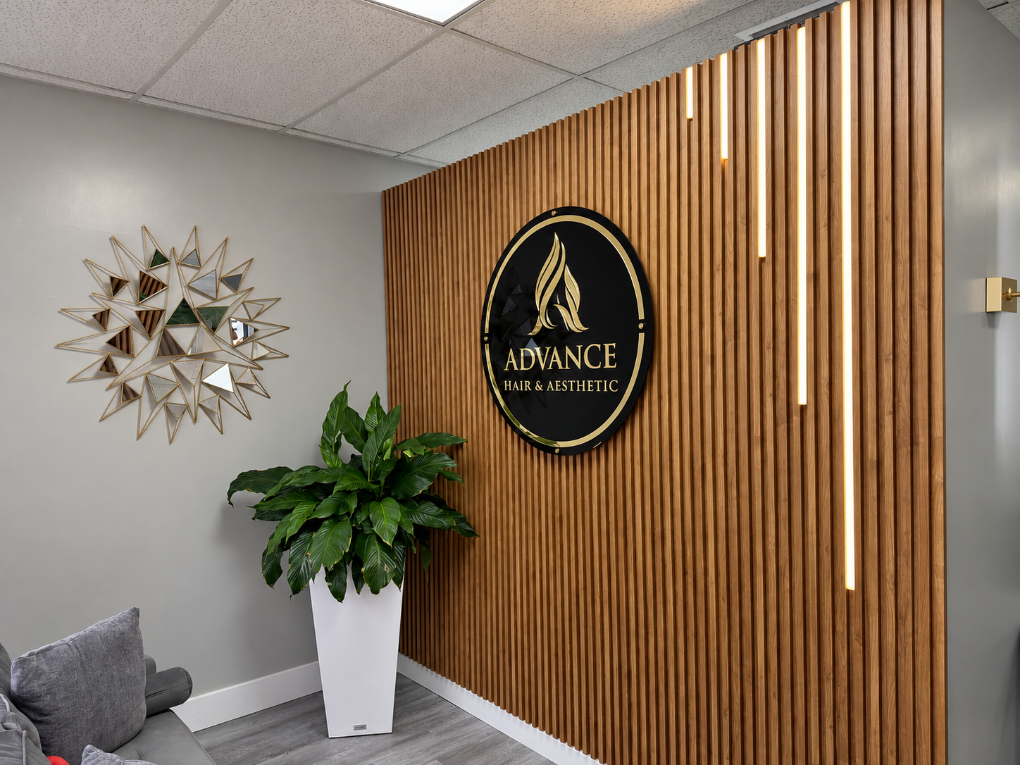 Treatment room for FUE hair transplant follow-up care