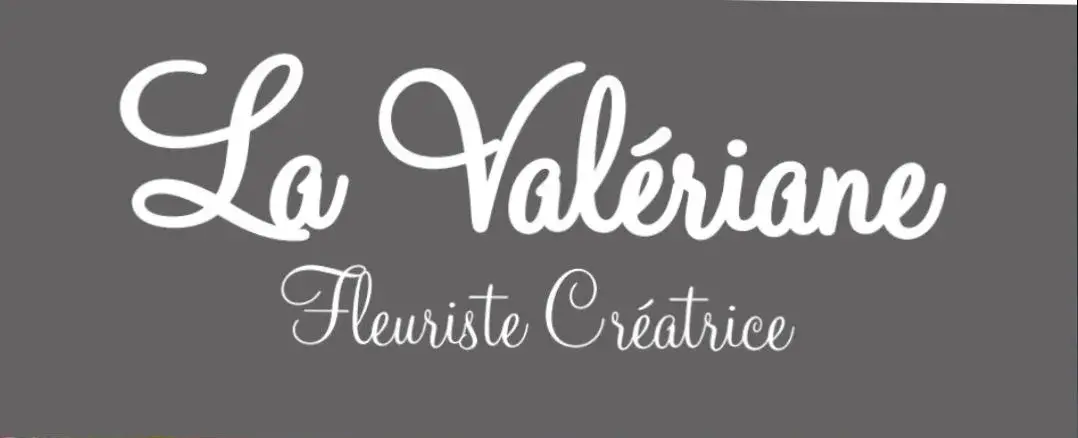 Black circular logo with white text reading 'Boulangerie · Pâtisserie Le Fournil du Moulin Artisanale' and decorative wheat illustrations.
