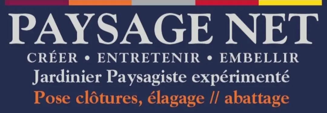 Black circular logo with white text reading 'Boulangerie · Pâtisserie Le Fournil du Moulin Artisanale' and decorative wheat illustrations.