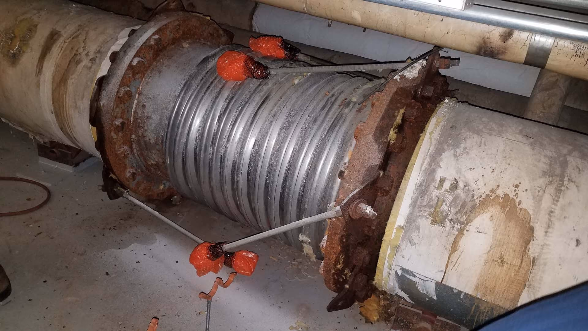 Chilled Water Main Failure - Failed Expansion Joint