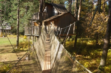 Cabanes perchées dans les arbres - Coucoo Cabanes - Cabanes Nids des Vosges