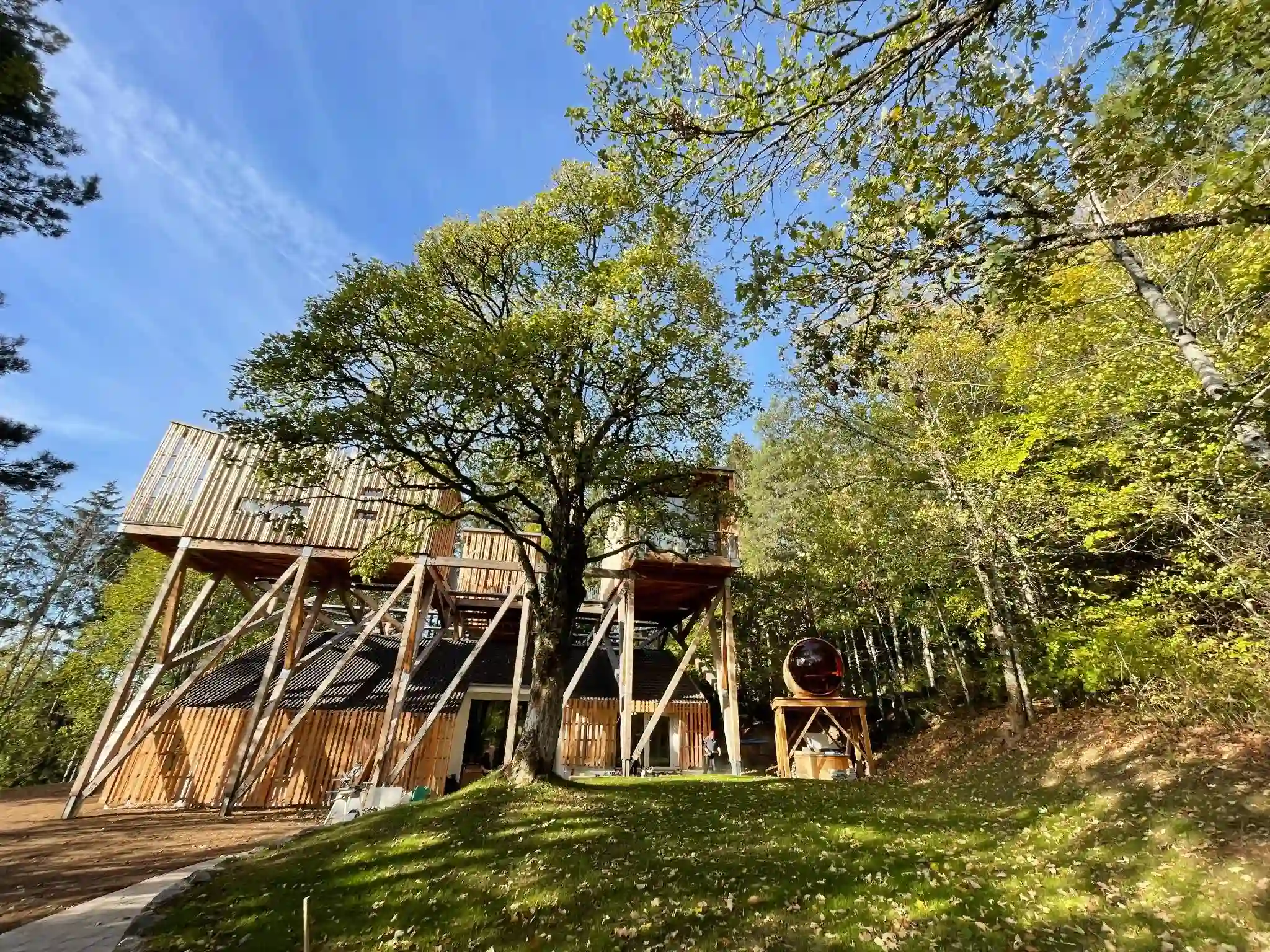 Espace bien-être privatif avec spa hammam sauna et bain nordique – Villa Forêt Vosges