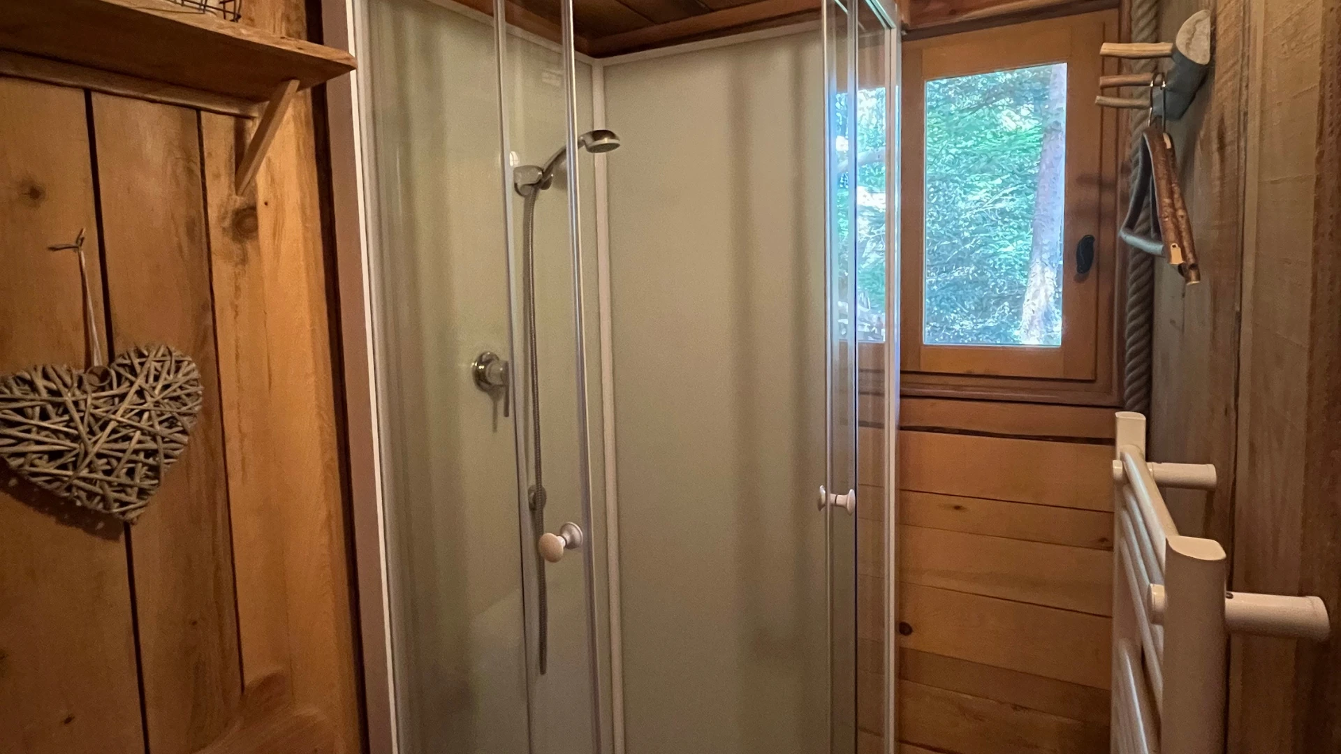 La Tour – Cabane Cosy | Cabanes Nids des Vosges