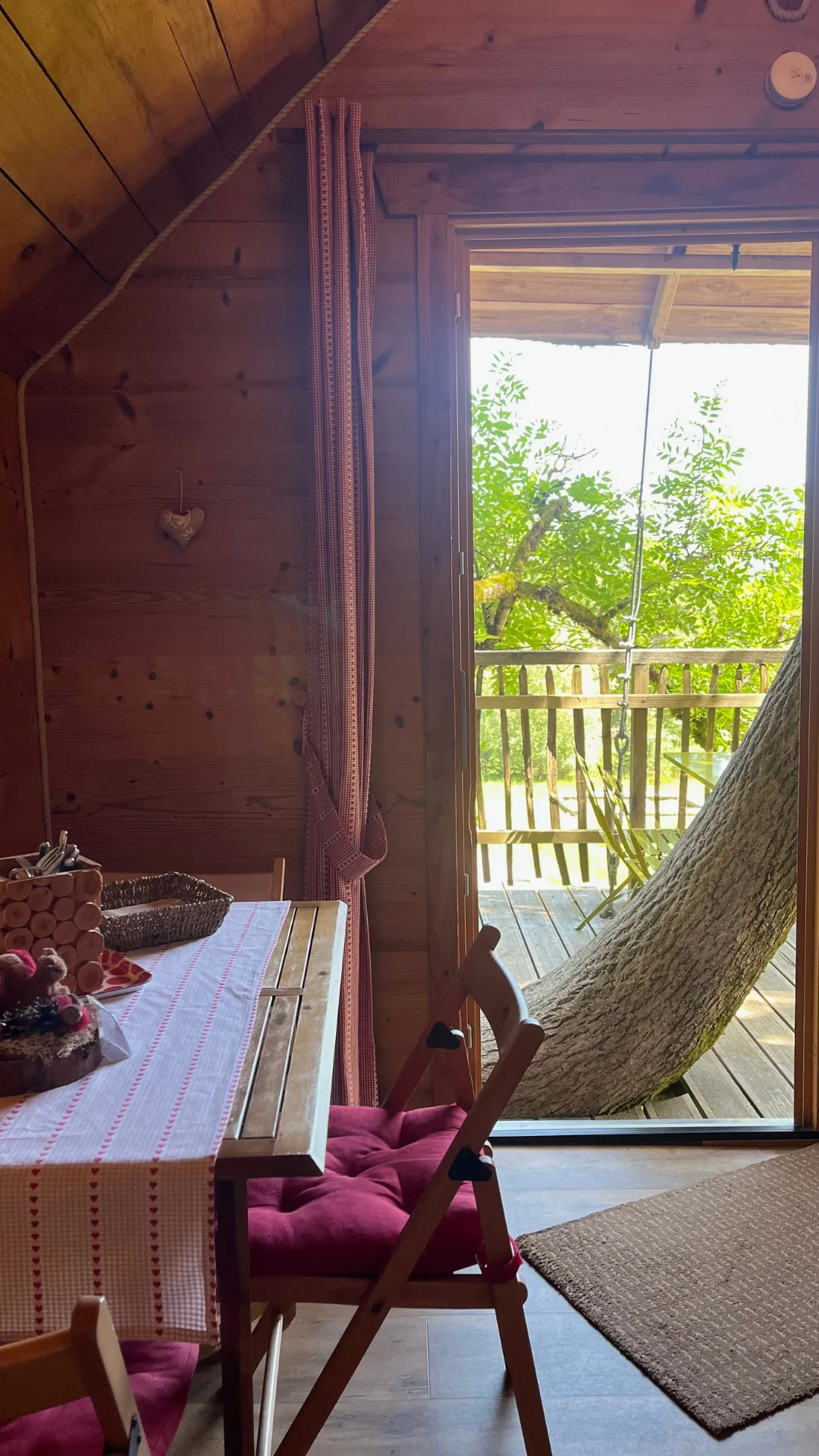 Le Repère – Cabane Cosy | Cabanes Nids des Vosges