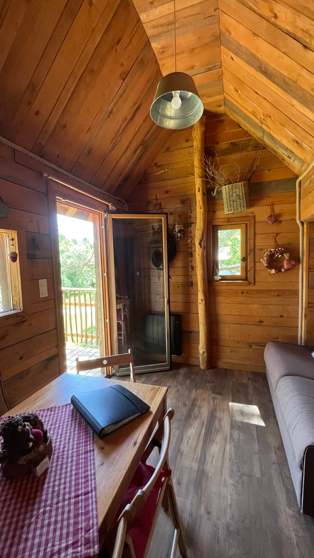 La Tour – Cabane Cosy | Cabanes Nids des Vosges