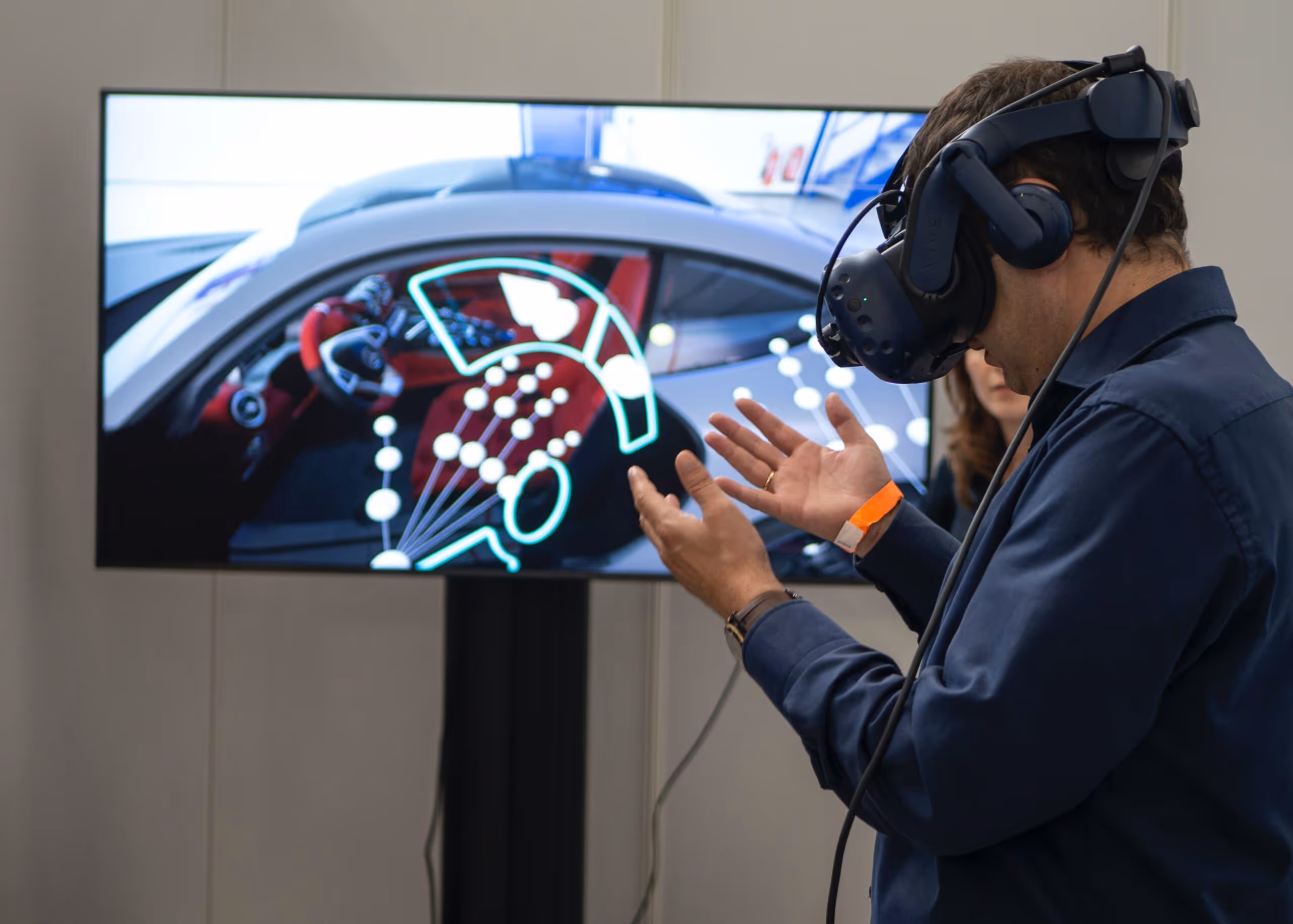 Man wearing Virtual Reality glasses