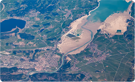 How do organizations unlock the full potential of ArcGIS?