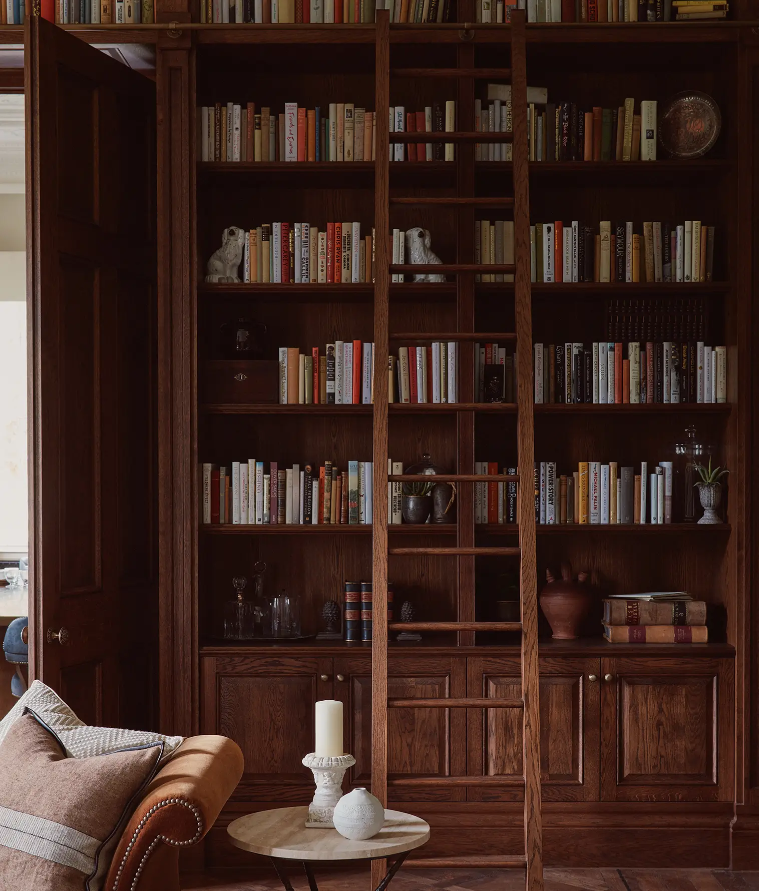 Bespoke timber library installation in Berkshire grade II listed home