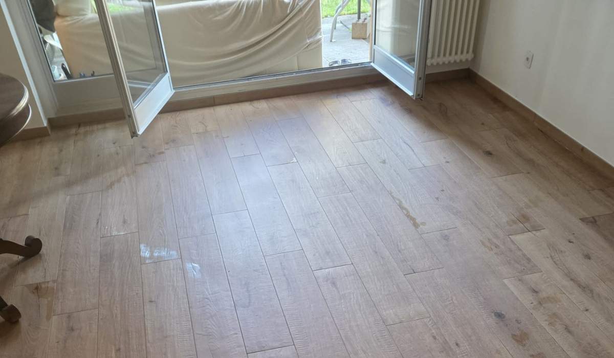 Posa pavimenti interni in Ticino