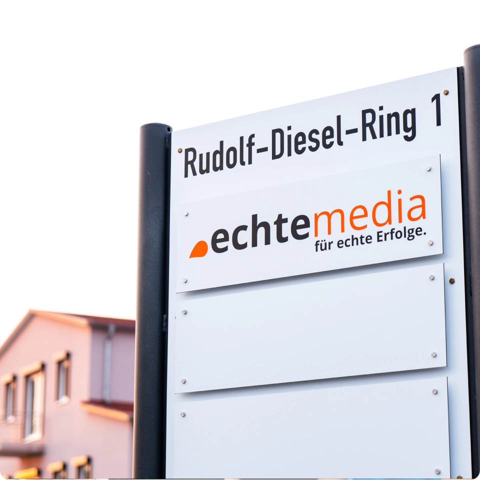 echte media Firmenschild