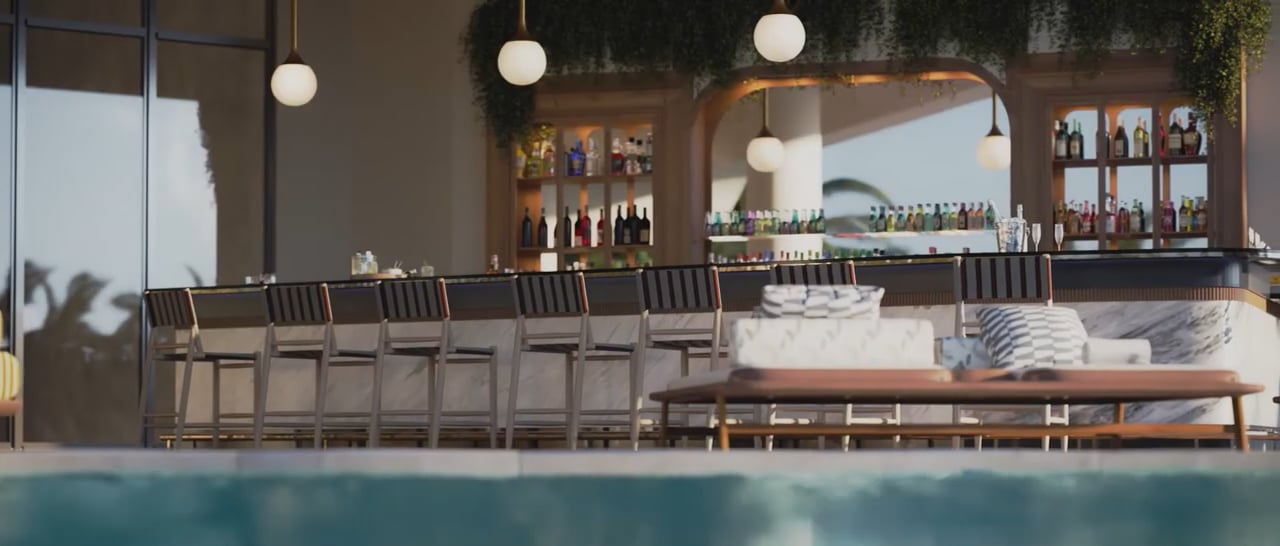Moderno bar a bordo piscina con scaffali riforniti, lampade a globo sospese, sgabelli da bar e area salotto con cuscini.