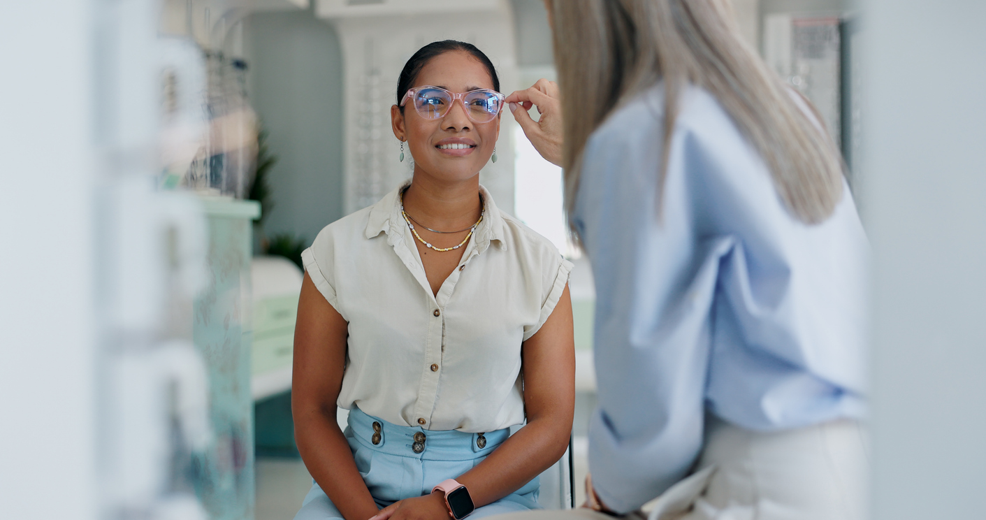 Child receiving a comprehensive eye exam at Toronto Vision Therapy and Optometry