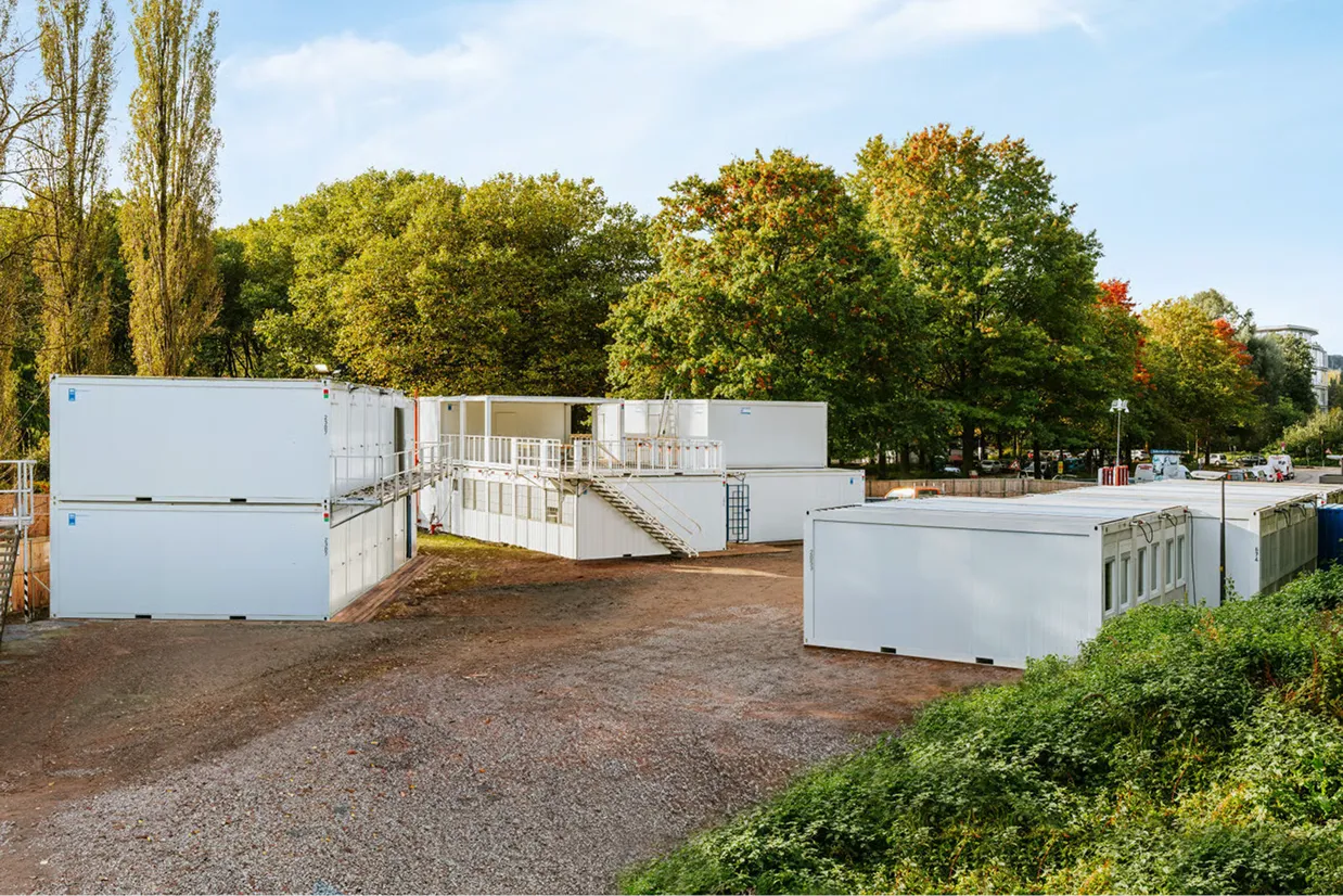 Rapidly deployable medical facility in remote military environment 