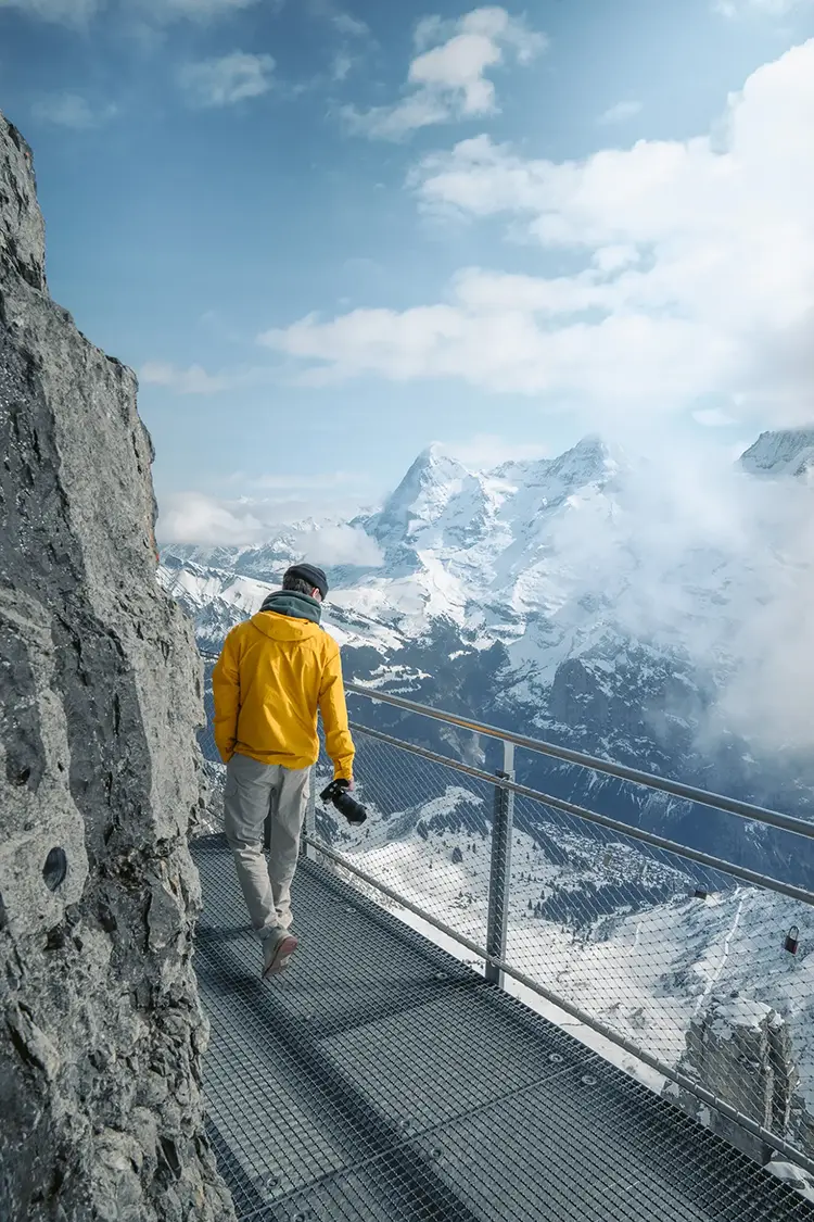 walking on a bridge at schilthorn
