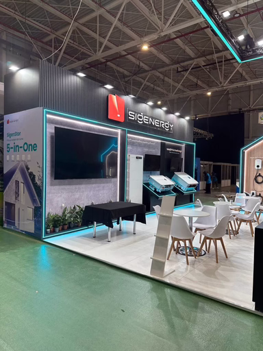 sigenergy-exhibition-stand-angle-view