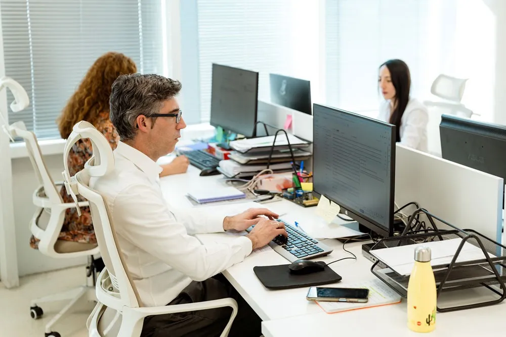 image of a team meeting (for a medical clinic)