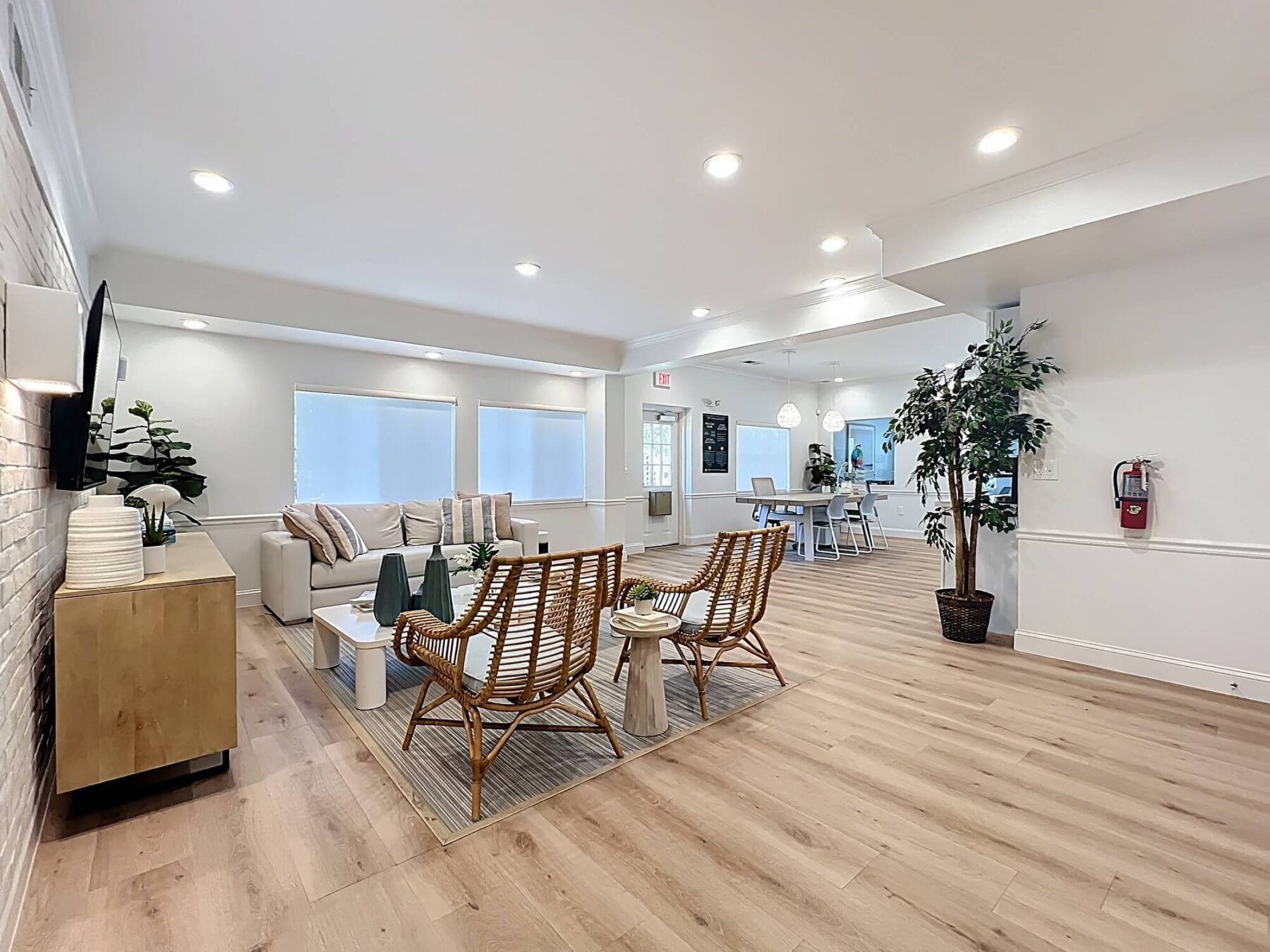 Clubhouse with lounge seating