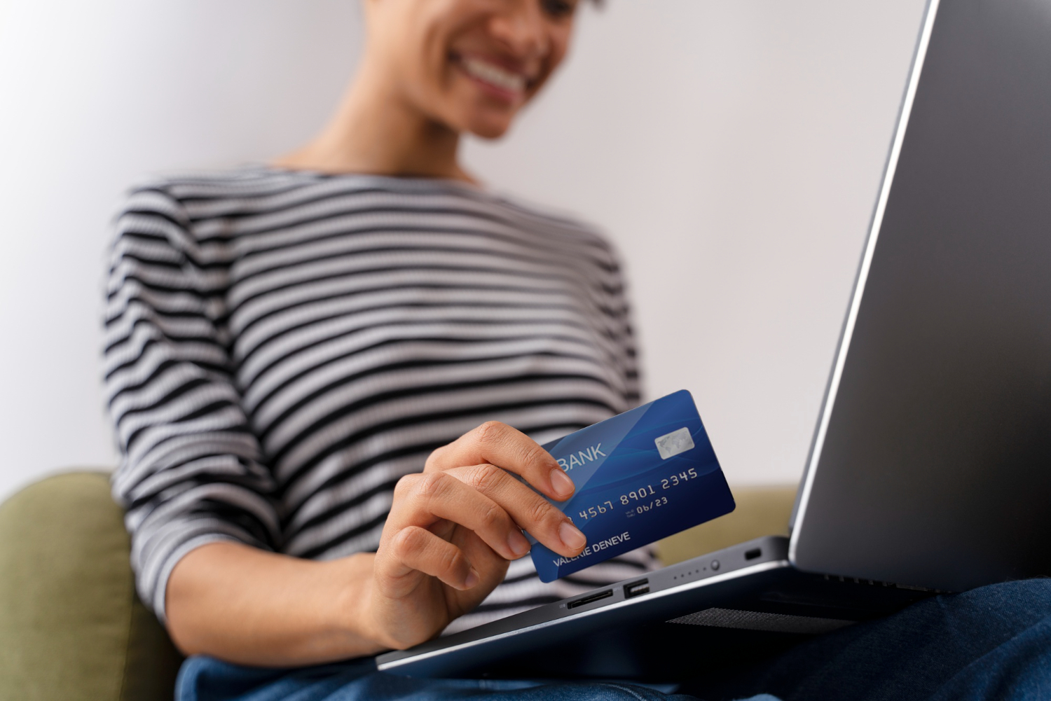 Clienta satisfecha con el fulfillment para fintech.