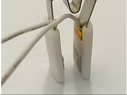 Micro-needle drug-infusion clamp