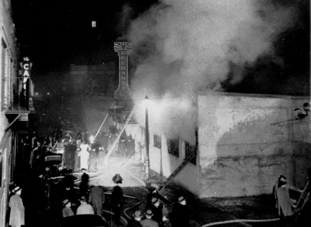 External photo of fire with a lot of smoke