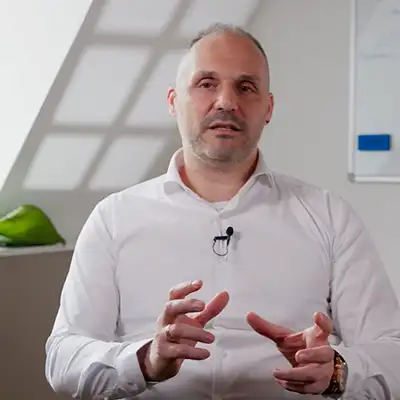 Mitarbeiter im Interview