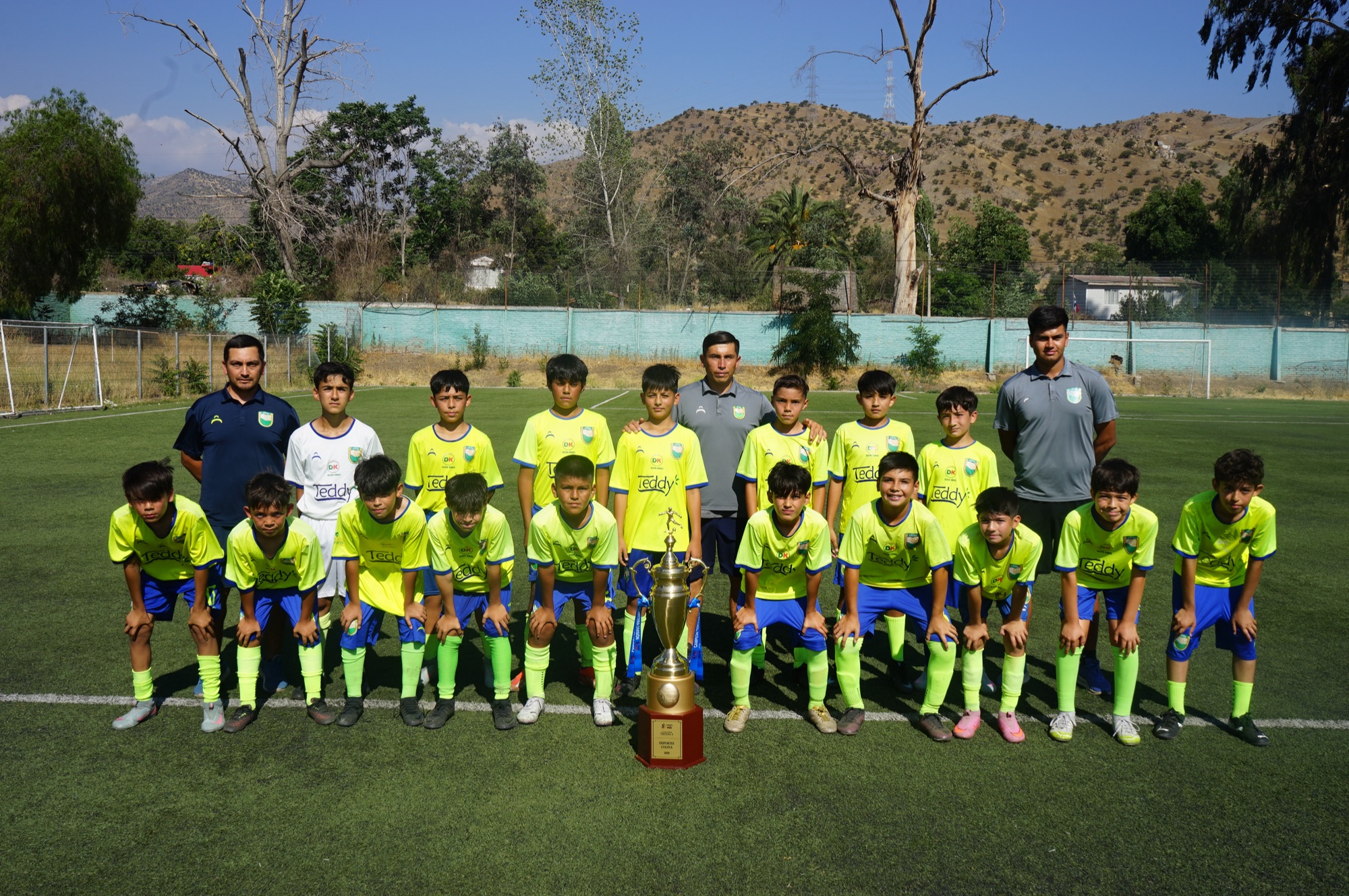Plantel de la categoría Sub 11 del Club Atlético Colina