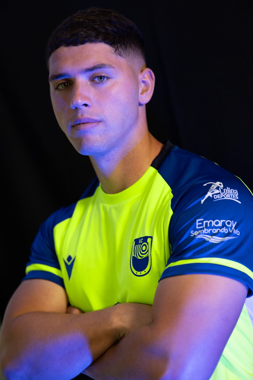Cristóbal Finch, defensa del Atlético Colina
