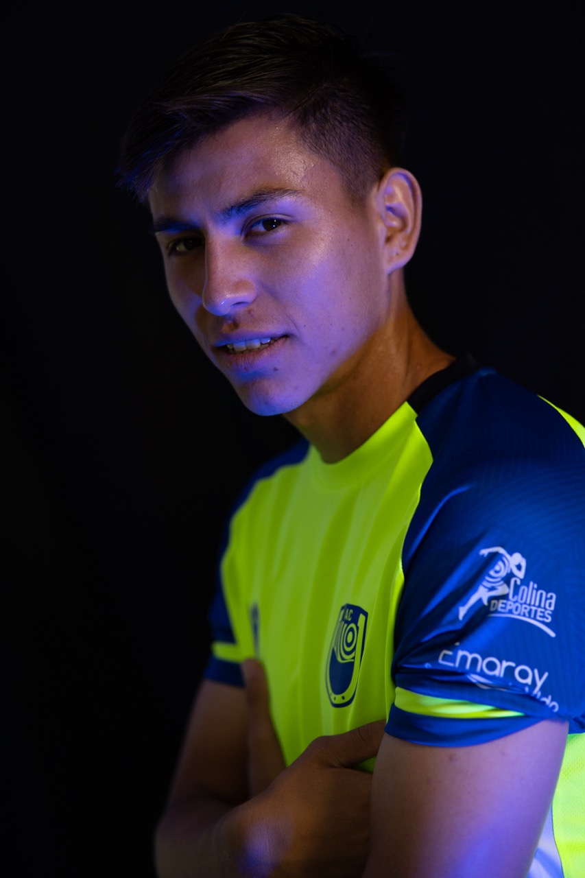 Alexis Hormazábal, mediocampista del Atlético Colina