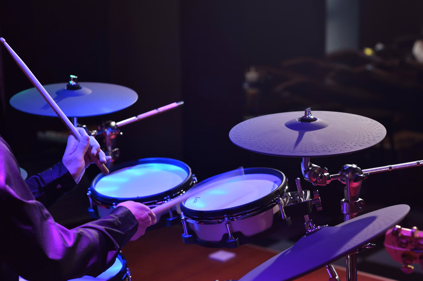 Hampback drum kit detail