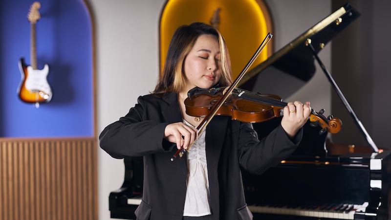 From Bow to String: Exploring the World of Violin Mastery