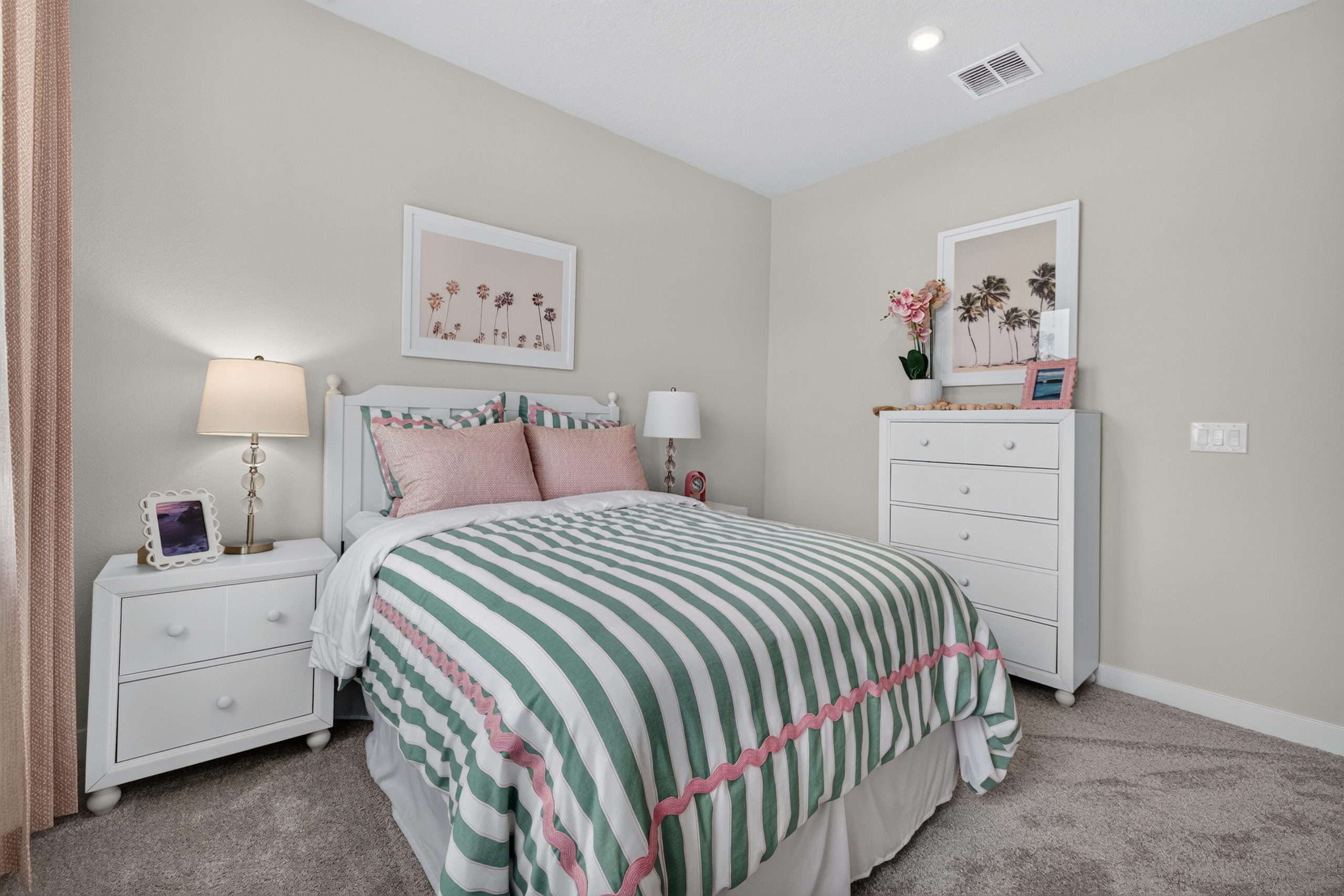 Modern Style Home | Leesburg