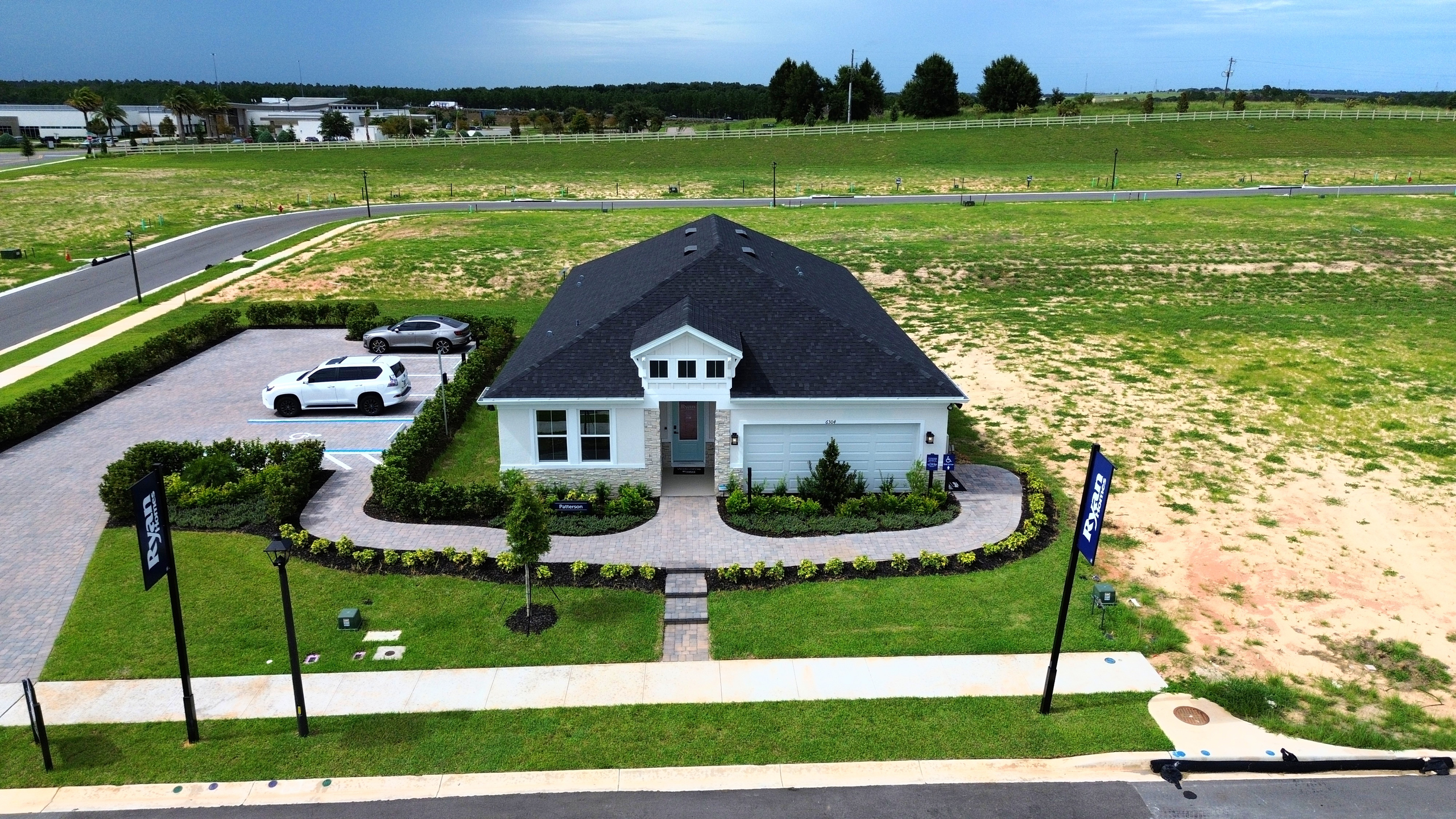 Modern Style Home | Leesburg