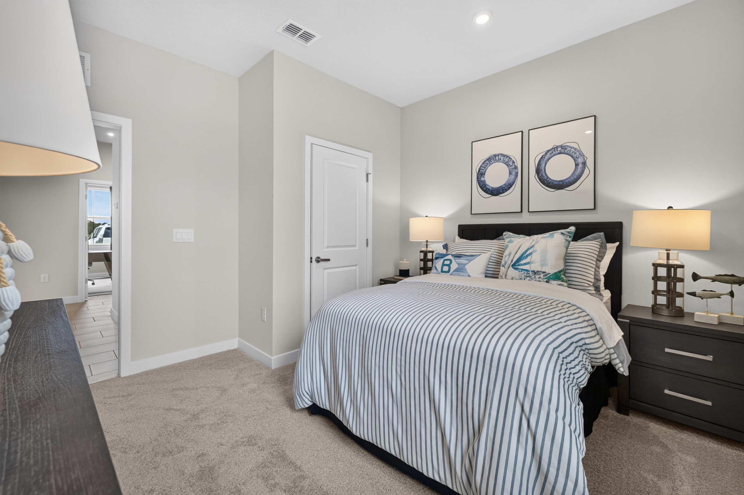 Modern Style Home | Leesburg