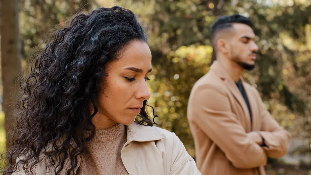 A couple divorcing - Real Estate Resolutions divorce receivers can help resolve divorce disagreements over real estate