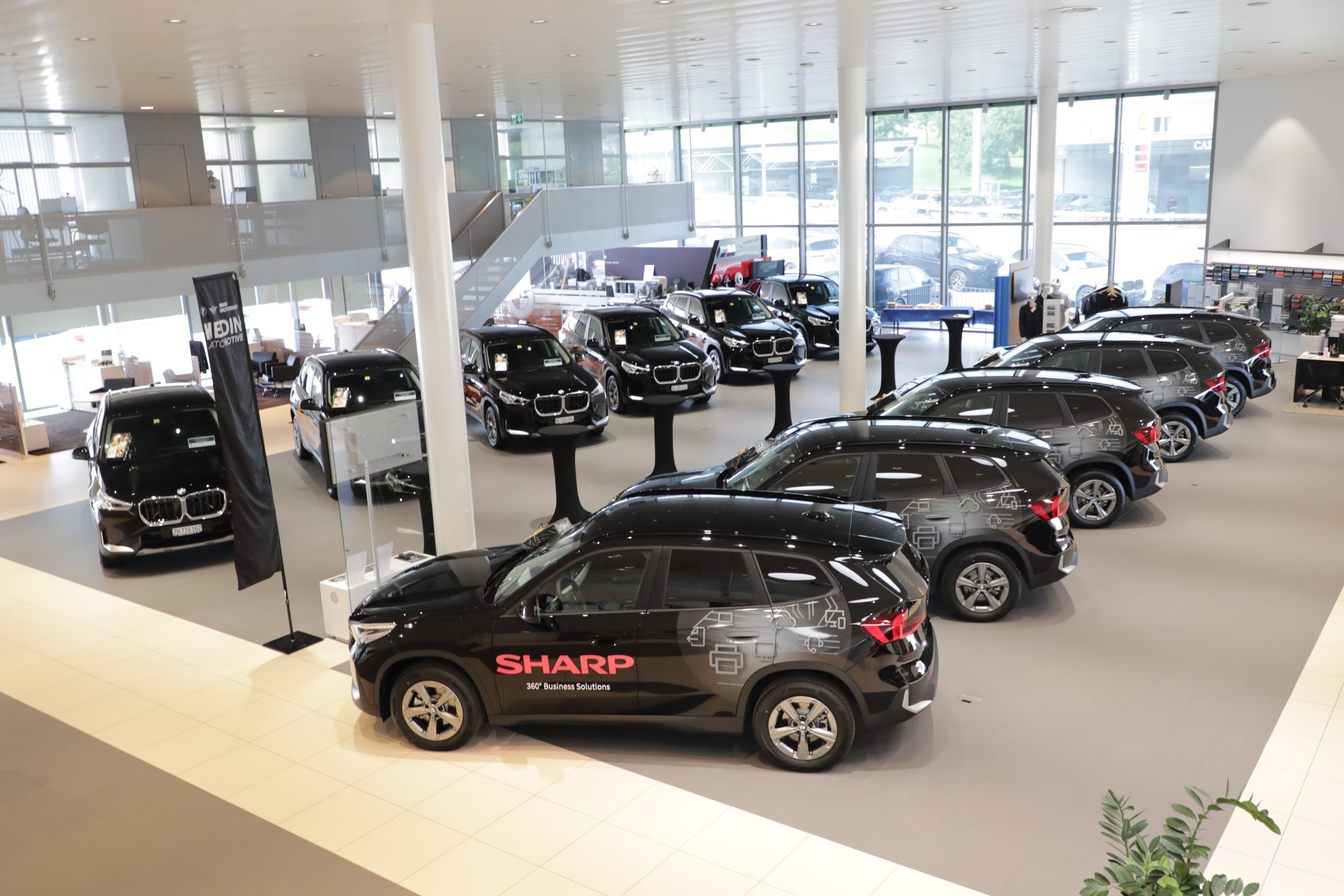Autobeschriftungen für die Firma Sharp