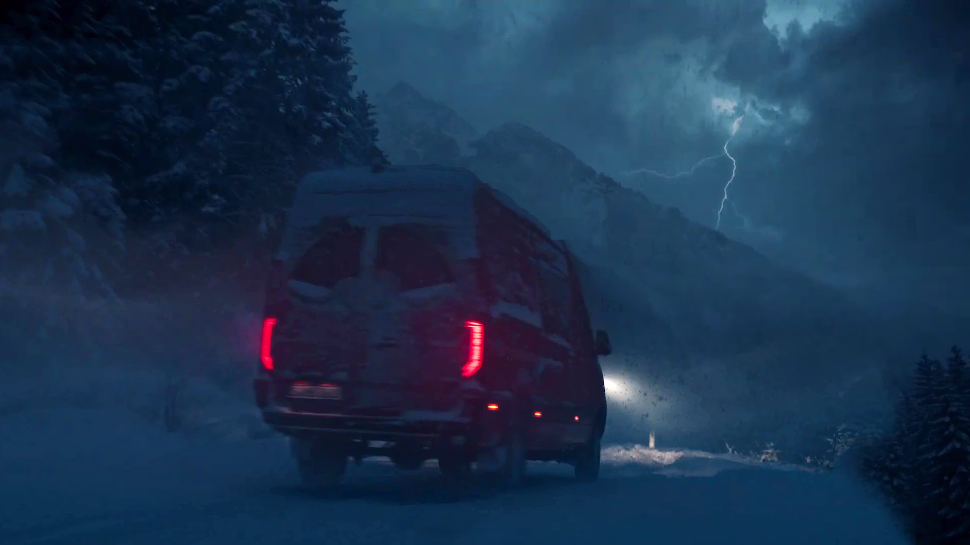 Mercedes-Benz Sprinter 4x4 Excellence Always Pays Off campaign