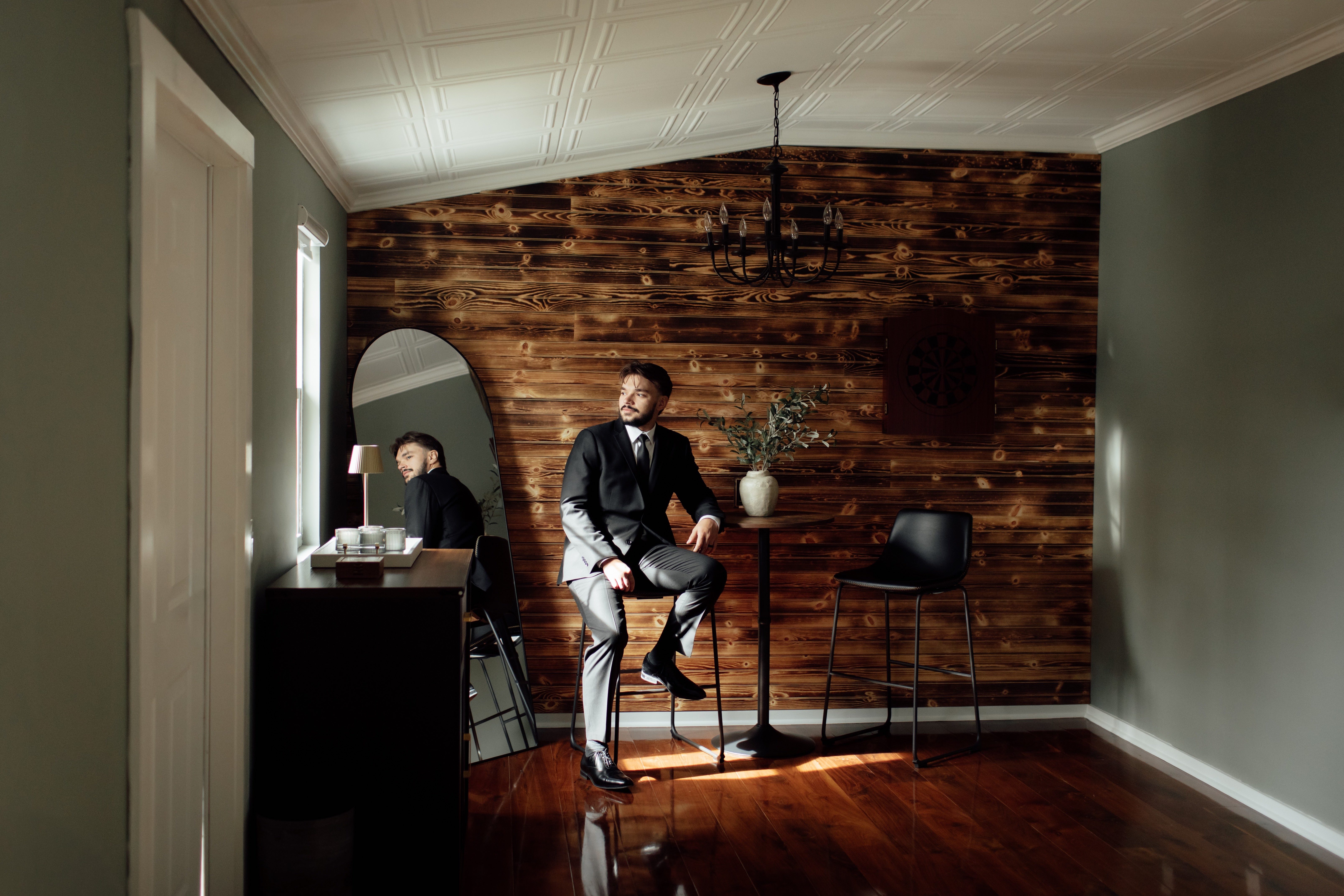 Groom Suite