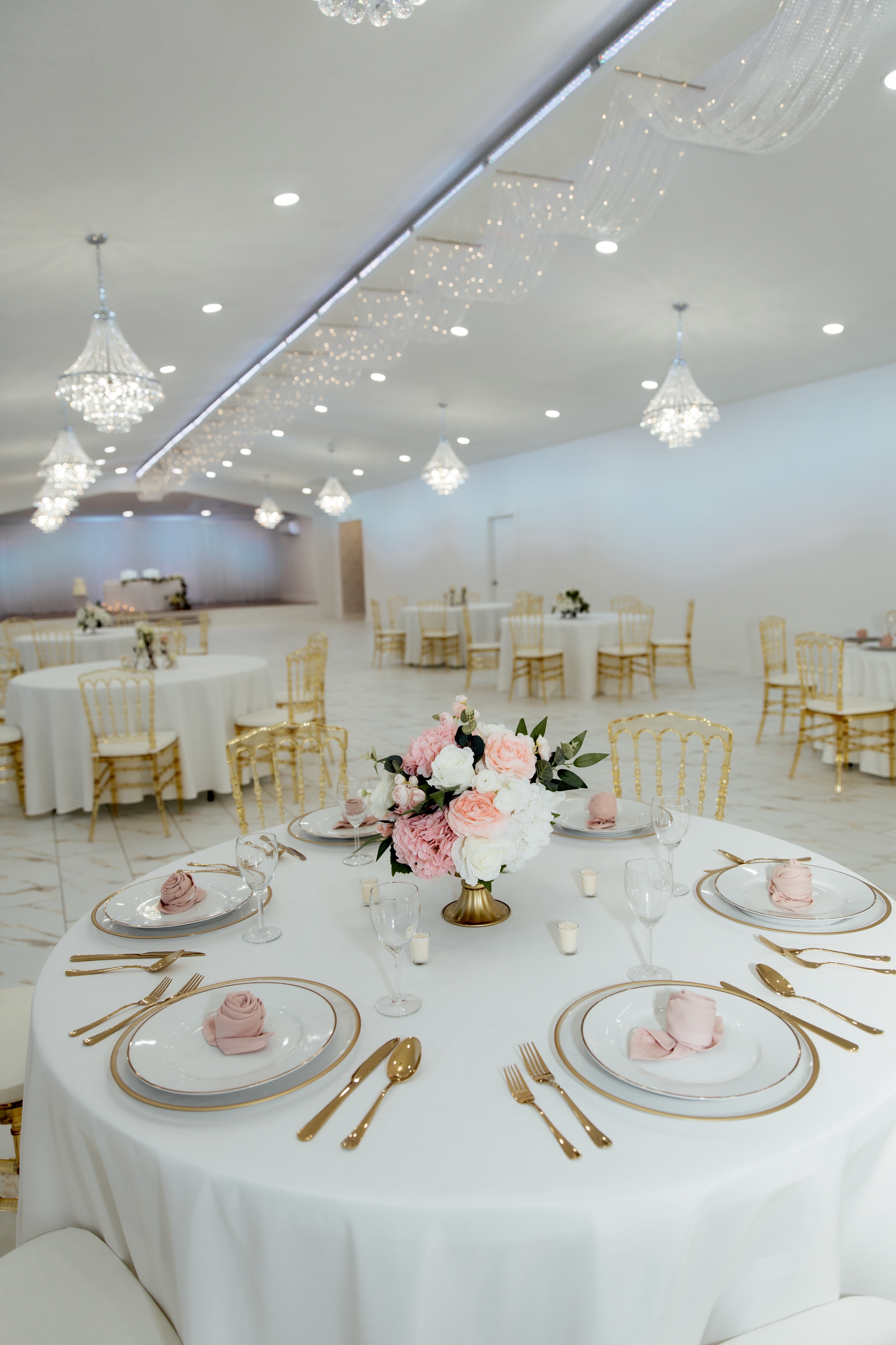 Candlelight Centerpieces