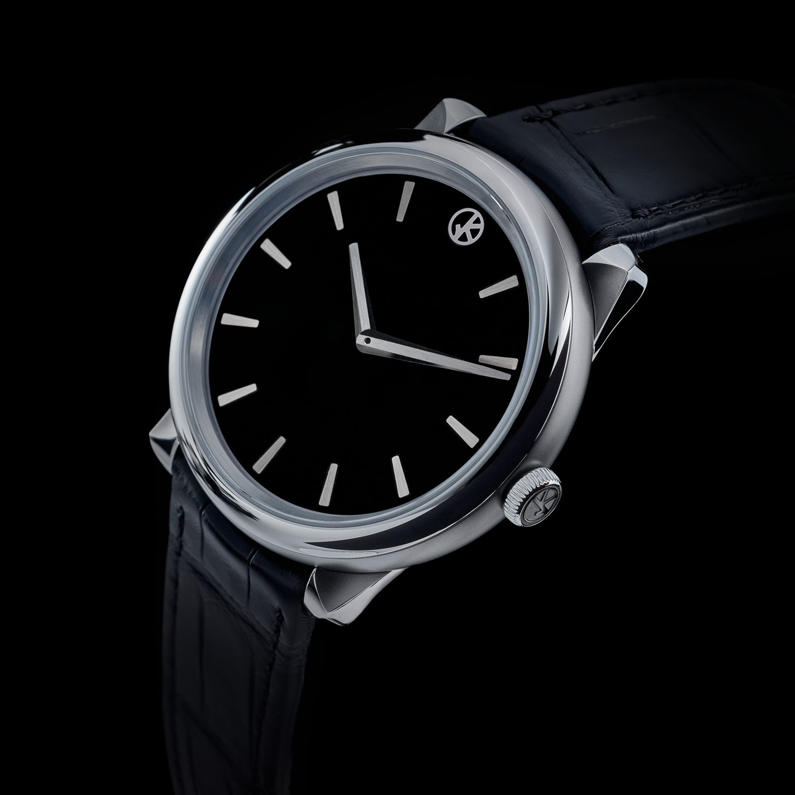 GKO DROP² Black Onyx watch, three-quarter view with alligator strap