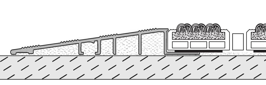 Ramp profile cross-section for surface-mounted installations