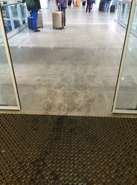 Common entrance problem — trip edge at the entrance