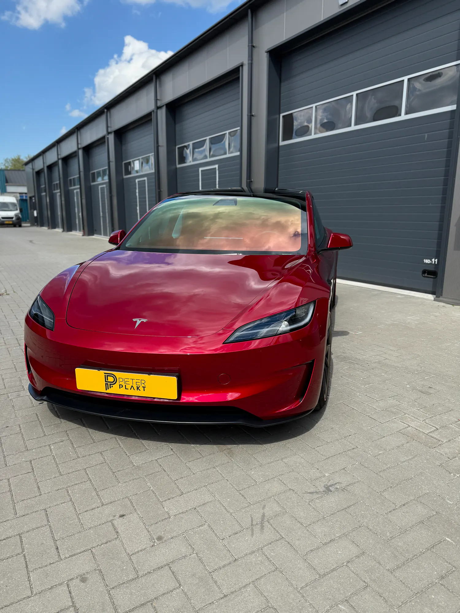 Detailopname van de afwerking langs de stippenrand