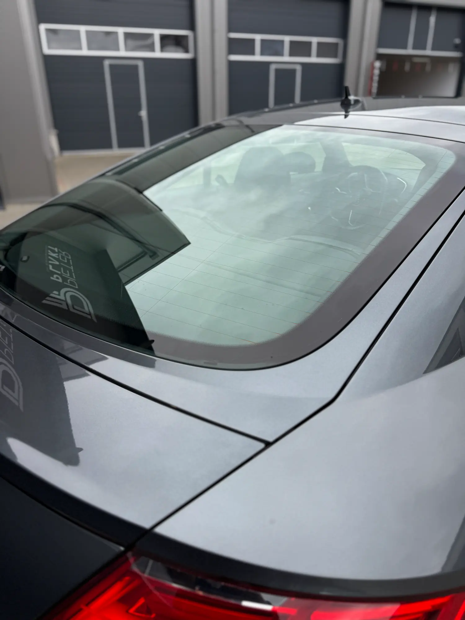 Achterruit van de Audi TT met keramische DOT-Matrix Windowfilm